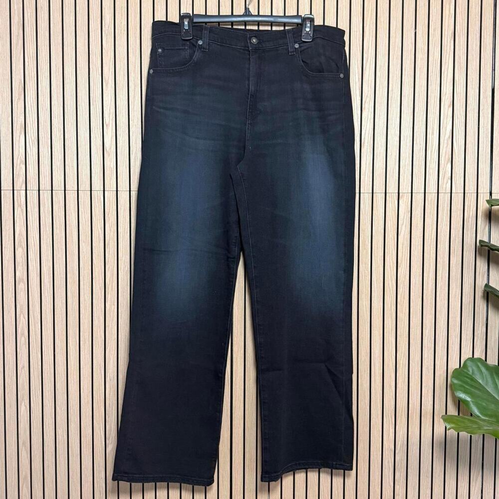 152 AG Brinley Mid-Rise Straight Jeans (Size 32, Super Black, NWT)